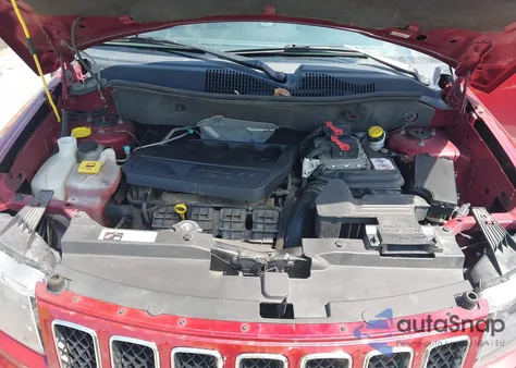 2014 Jeep Compass Sport из США, поврежденный, VIN 1C4NJDBB6ED841264